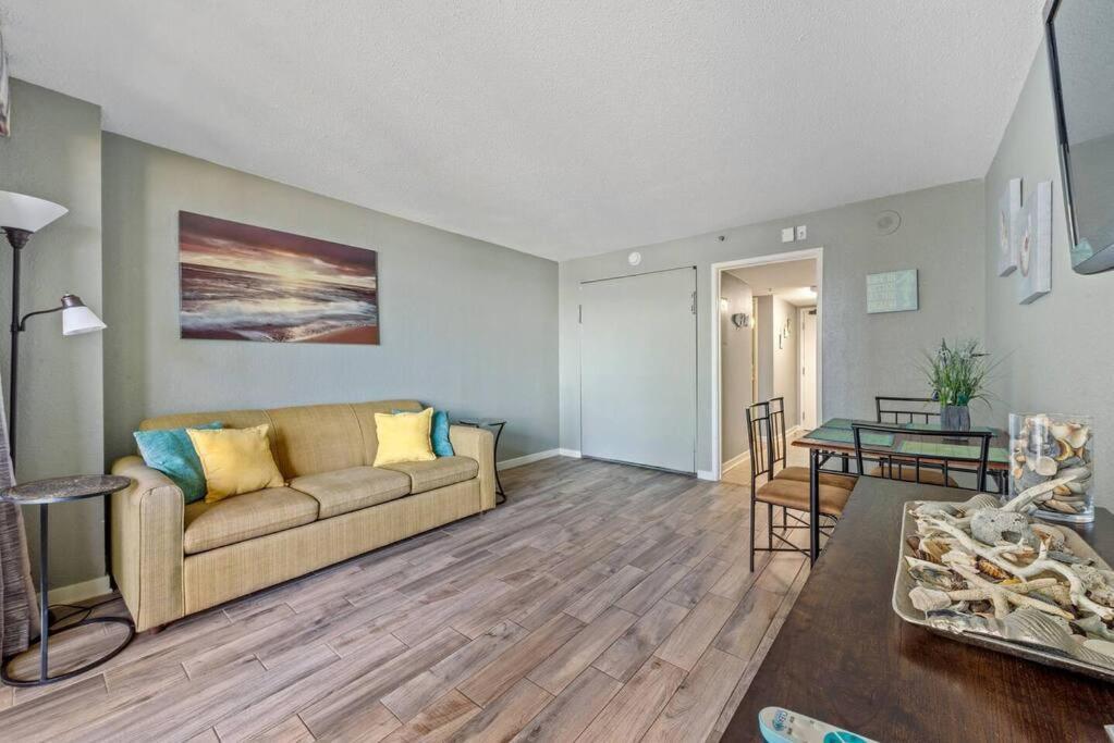 Appartement Note Worthy 1Br Oceanview Dogs Ok! 438 à Myrtle Beach Extérieur photo